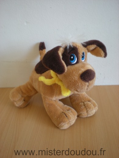 Gipsy Chien Chien qui abboie marron yeux bleus foulard jaune - Très bon état
